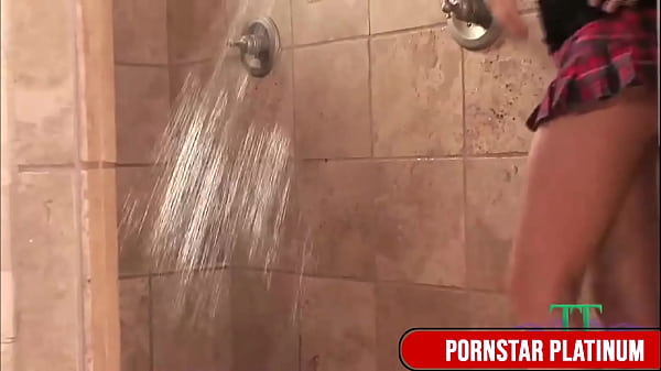 Beautiful Babes Allie Haze & Tiffany Tyler Eat Each Other’s Pussies!