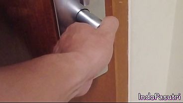 Bokep Indo terbaru – Baru tau rasanya booking Selebgram 20jt semalam