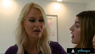 GIRLSWAY – MILF College Nurse London River Guides Kimmy Kimm Through SQUIRTING With Julia James